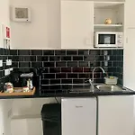 Ξενοδοχείο με διαμερίσματα Sarum 4*