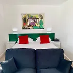Sarum شقة فندقية 4*