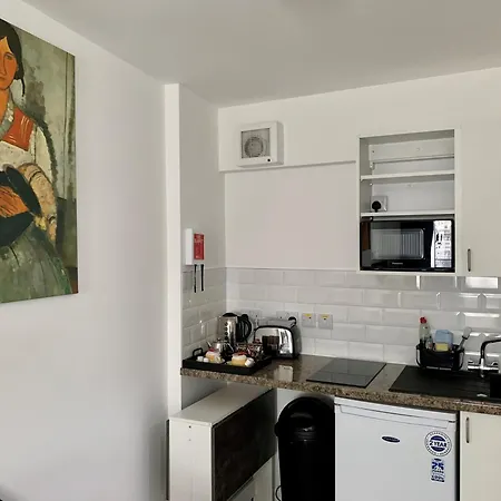 Sarum Hotel apartamentowy