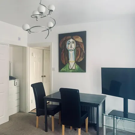 Sarum 4* سانت هلير جيرسي