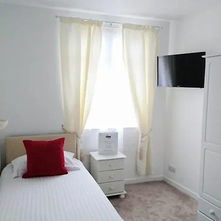 Sarum 4*