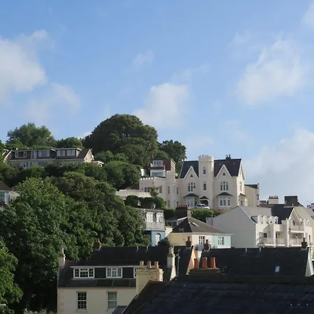 Sarum Saint Helier Jersey