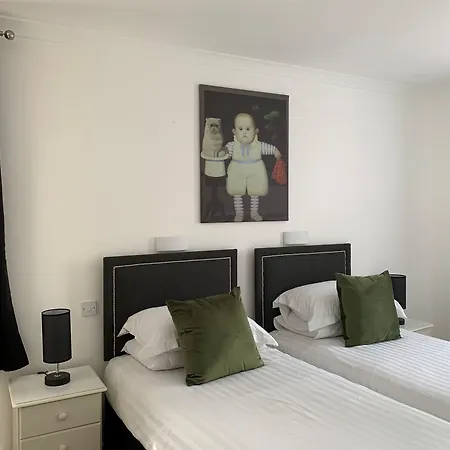 アパートホテル Sarum Saint Helier Jersey