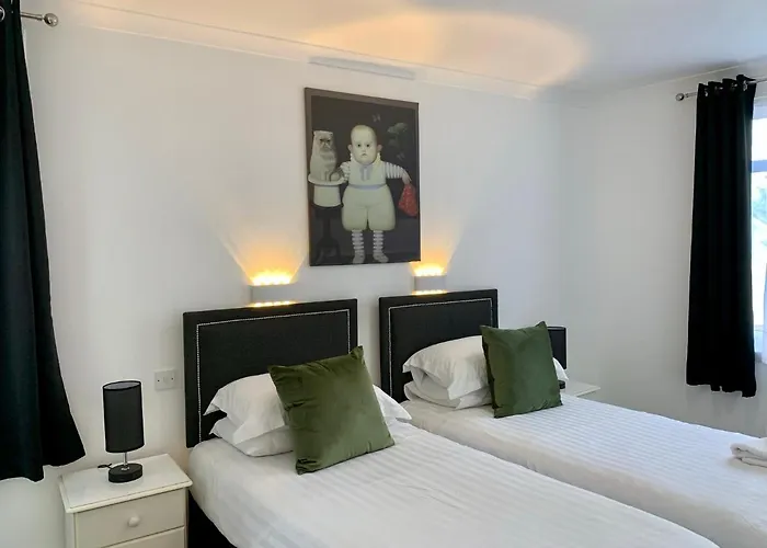 Sarum Saint Helier Jersey