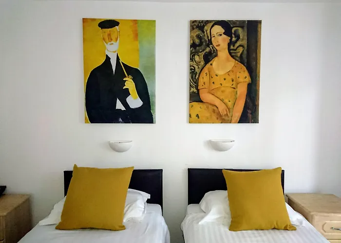 Sarum 4* Saint Helier Jersey